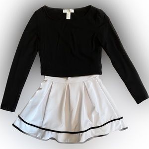 Forever 21 Long Sleeve Black Crop Top